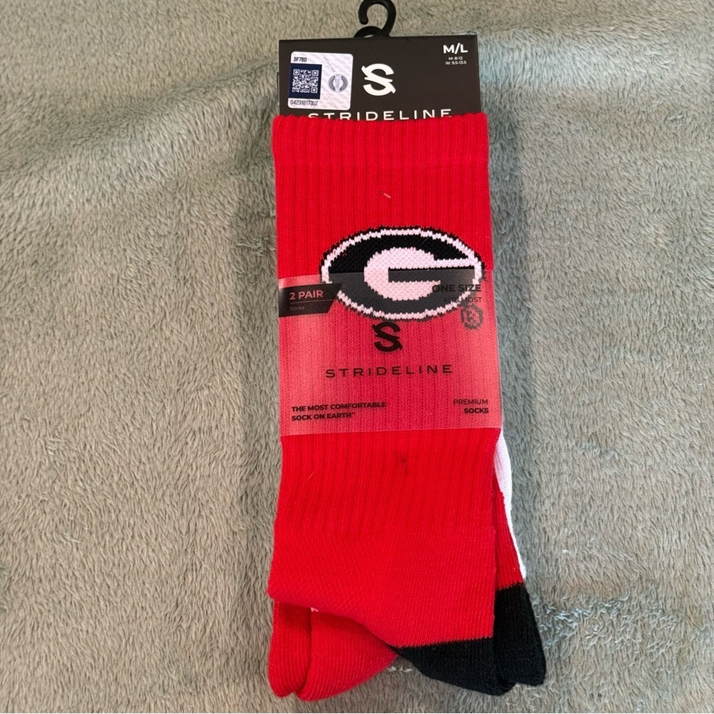 Strideline Georgia Bulldogs Socks Crew Red White Black M/L NCAA 2 Pair - Picture 3 of 5
